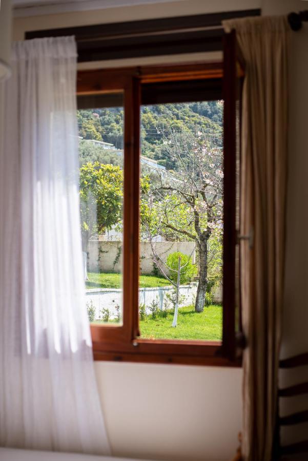 To Ktimataki Vila Agios Gordios  Exterior foto